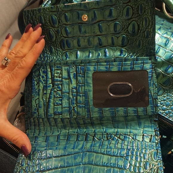 Brahmin crossbody with wallet peacock - Picture 11 of 12